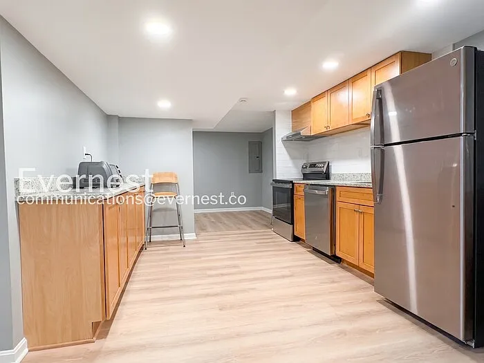 8713 Rhode Island Ave — Photo 19