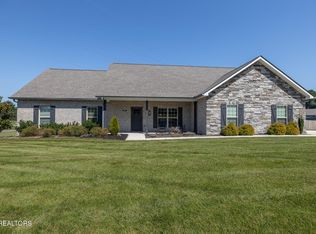 3071 S Hampton Way, Maryville, TN 37803