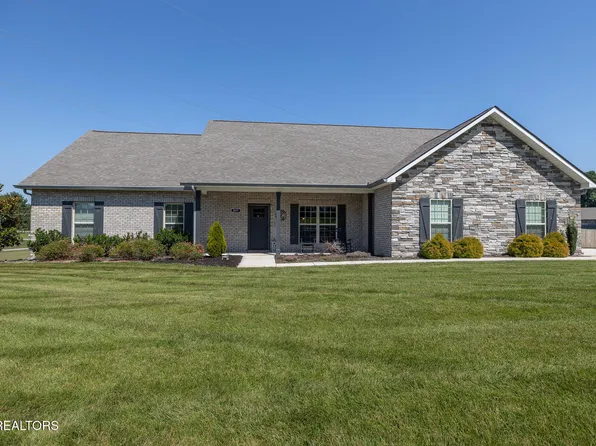 3071 S Hampton Way, Maryville, TN 37803