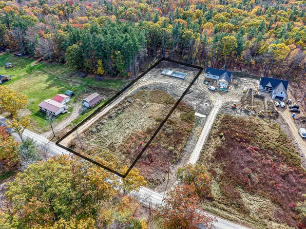704 River Road, Eliot, ME 03903