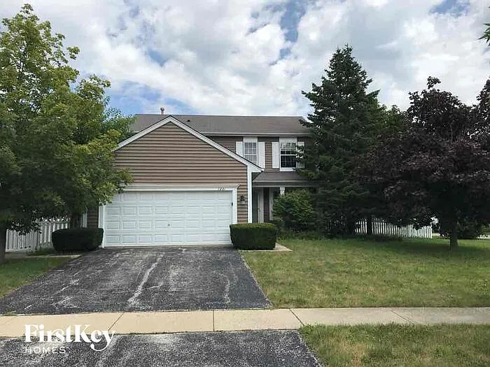 1231 Berkshire Ln photo 1