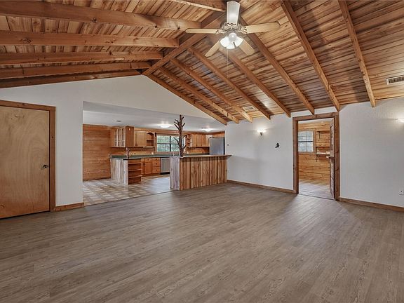 5th image of 1555 Wildwood Rd