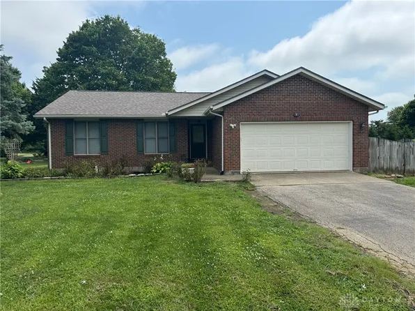 192 Battle Dr, Eaton, OH 45320