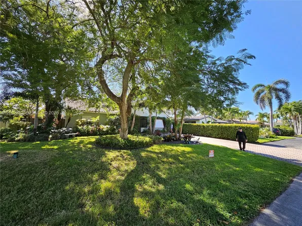 2016 NE 26th Dr, Fort Lauderdale, FL