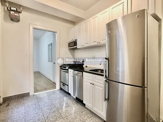 Rented by Sovereign Associates | media 16