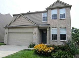 420 Otter Run Rd, Holly, MI 48442