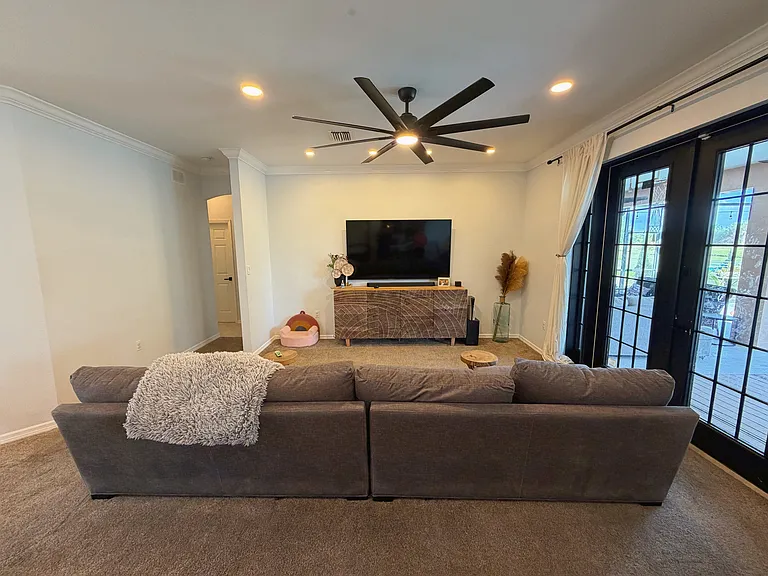 128 Temuco St — Photo 10
