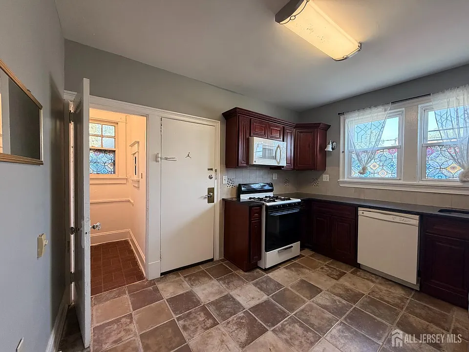 312 N 3rd Ave