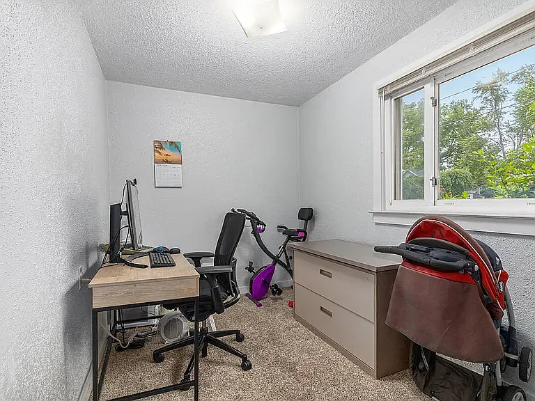 3rd bedroom / office
