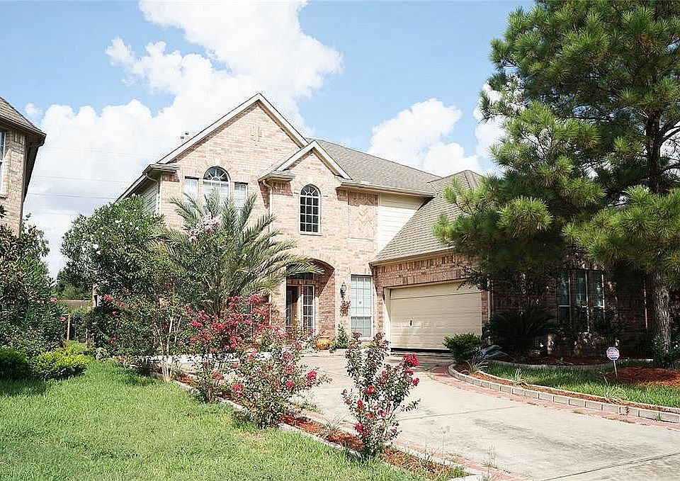 1st image of 222 Nina Ln