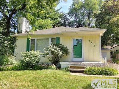 453 Gateway Dr, Waterford, MI, 48328