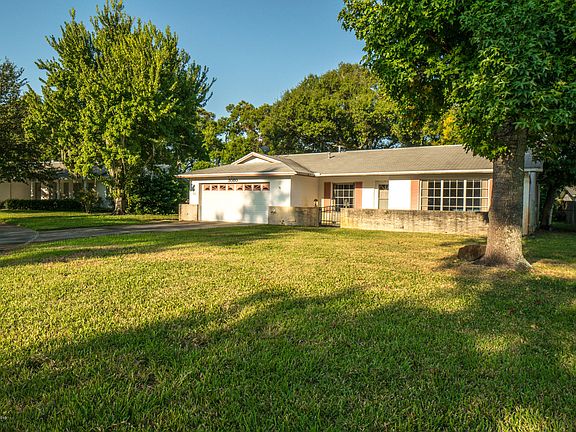 2nd image of 3080 Las Palmas Dr