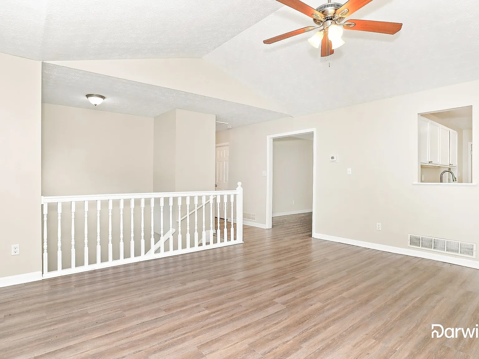 3 bed, 2.0 bath, 1488 sqft, $1,675 — Photo 4