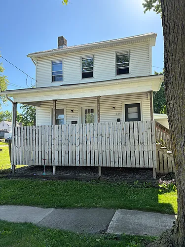 22 Estelle St Photo 1