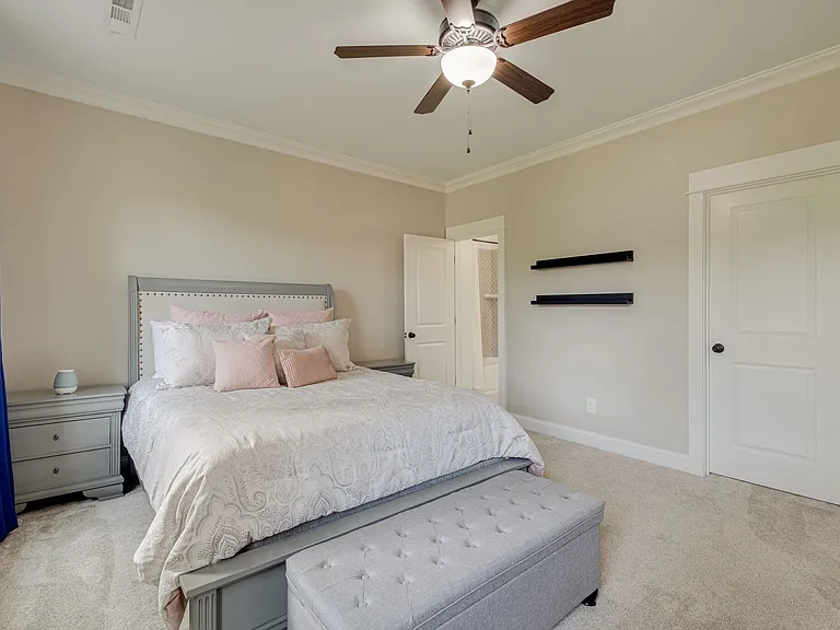 8231 Glover Dr — Photo 25
