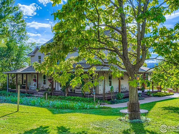 3rd image of 3617 Glade Rd