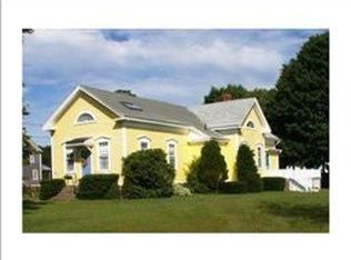 3 Avondale Rd, Westerly, RI 02891