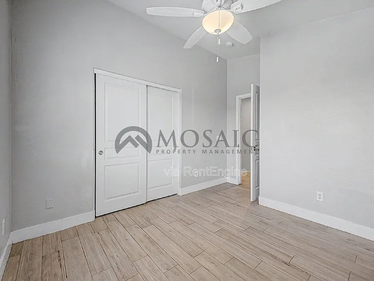 22360 E Via Del Rancho — Photo 29