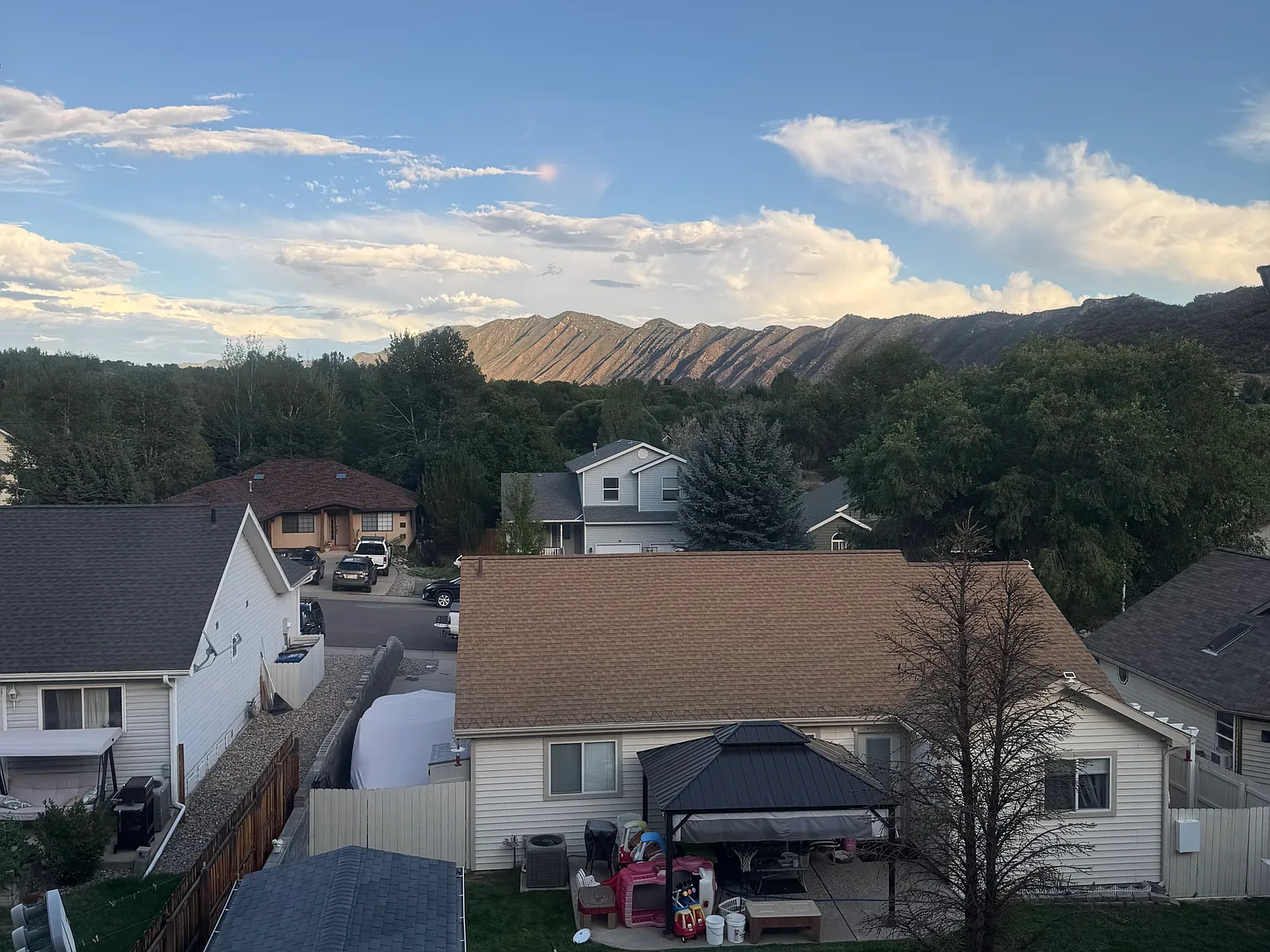 3 bed, 2.5 bath, 1850 sqft, $3,000 — Photo 4