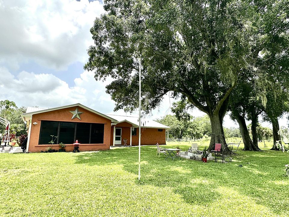 1st image of 840 NW 141st Street