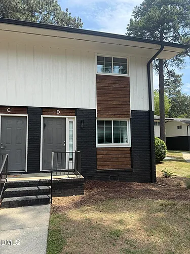 2616 Noble Rd #D Photo 1 2616 Noble Rd #D Photo 1