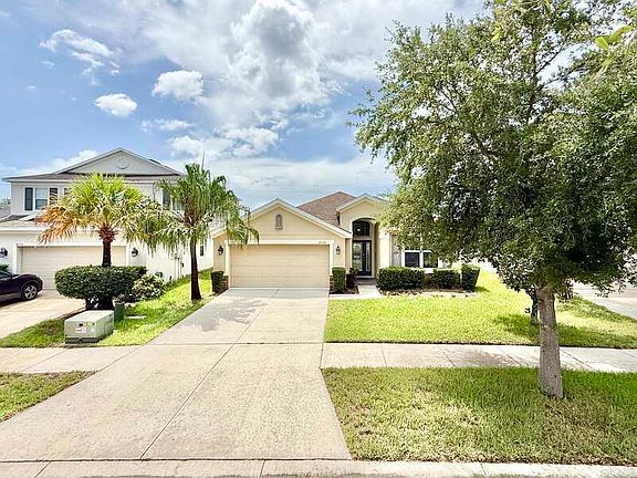 3rd image of 8222 Willow Beach Dr