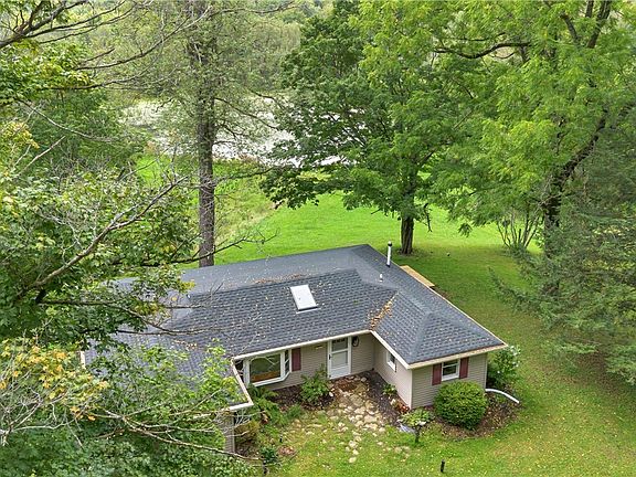 3rd image of 6374 Hunters Creek Rd