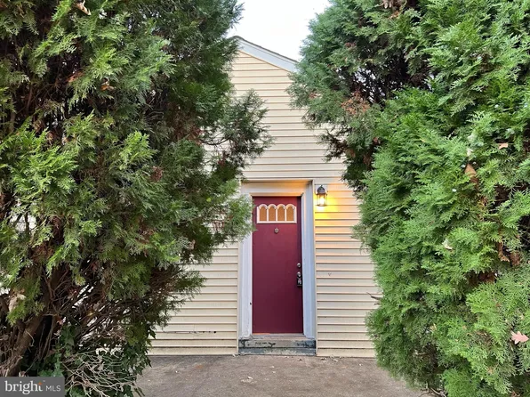 706 Madison Ct, Wallingford, PA 19086