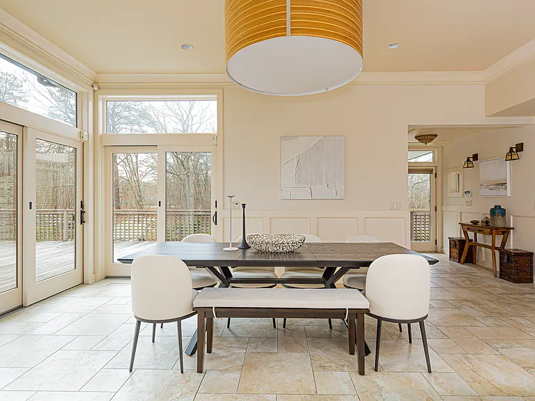 18 Spring Pond Ln — Photo 10