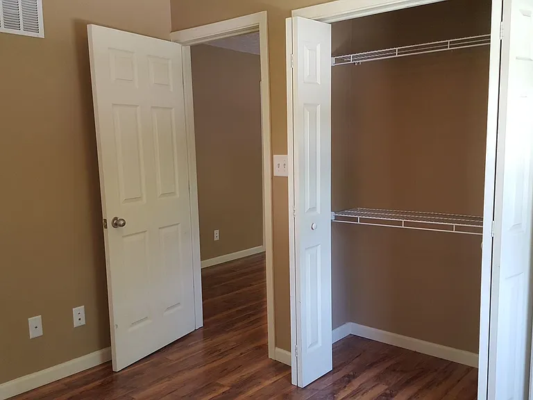 416 N Lincoln St — Photo 6