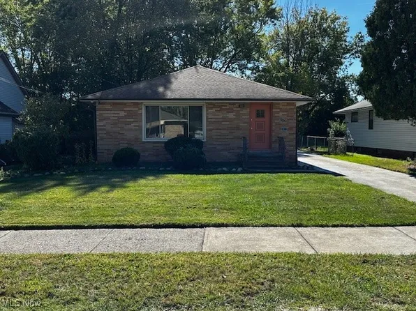 22708 Jennings St, Warrensville Heights, OH 44128