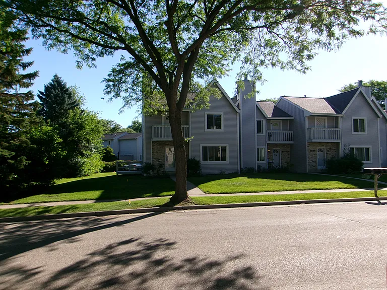 2000 Woodburn Rd #A — Photo 1