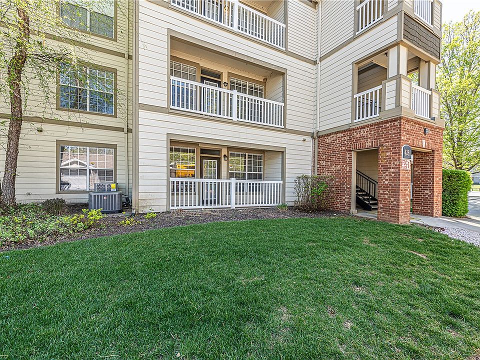 1st image of 4261 NE Meadow Creek Cir APT 105