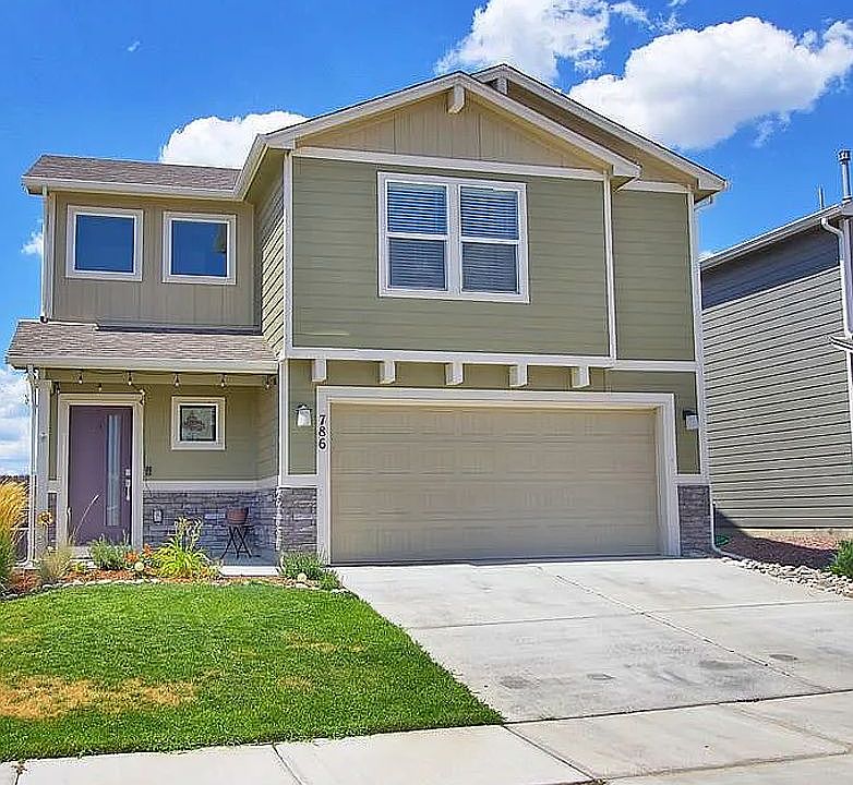 House Front w/Sprinkler sys