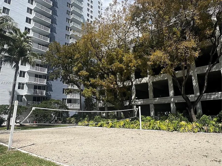 850 N Miami Ave #W-1806 — Photo 13