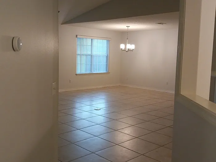 6787 Rickwood Dr — Photo 20