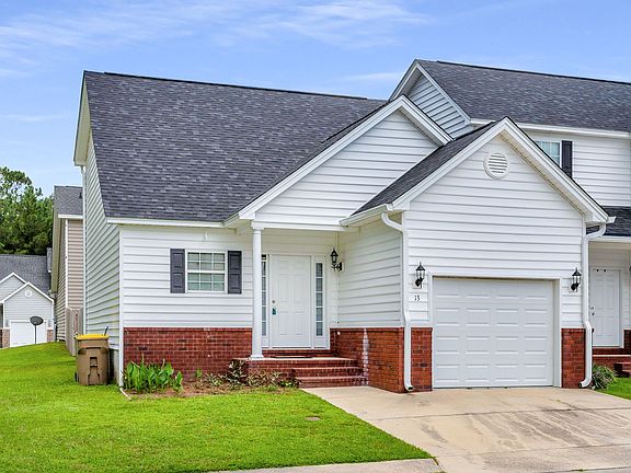 3rd image of 13 Cypress Ln