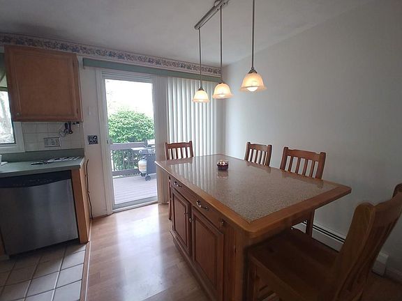 5th image of 6 Iris Ln #6