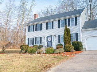 18 Roberta Rd, Blackstone, MA 01504