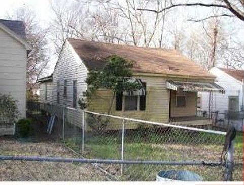 2nd image of 443 E Boulevard St