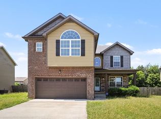 969 Harding Dr, Clarksville, TN 37042