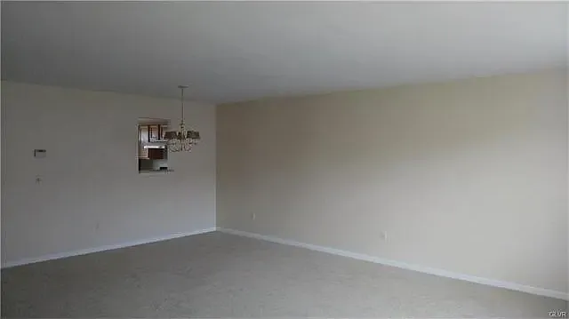 3 bed, 1560 sqft, $2,850 — Photo 2