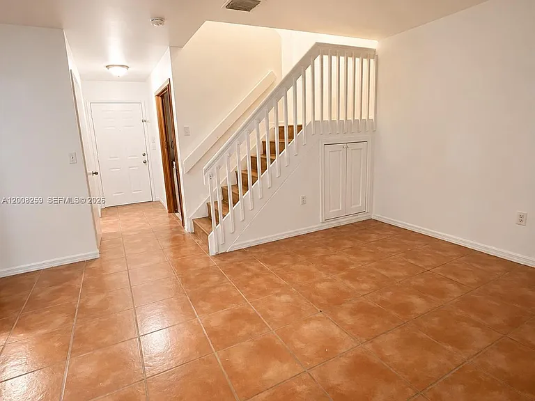 6235 Kendale Lakes Cir #239 — Photo 14