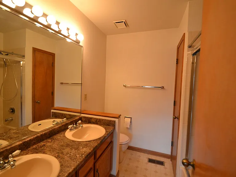830 Dancing Horse Dr — Photo 13