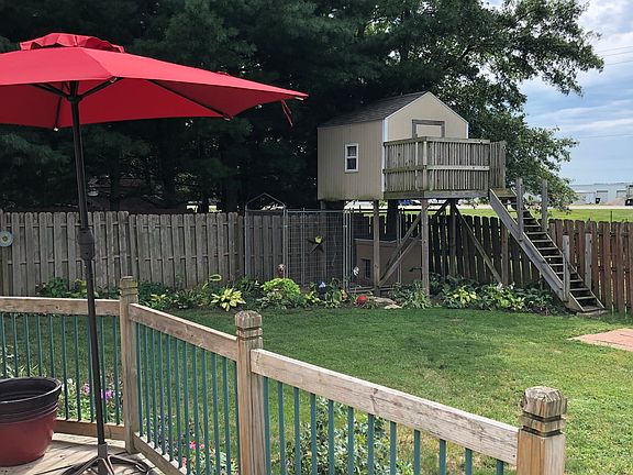 Backyard deck/playhouse