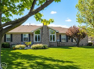 50140 Raleigh Ct, Macomb, MI 48044