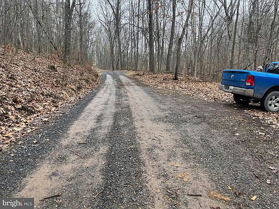 5th image of 535 Mount Williams Ln