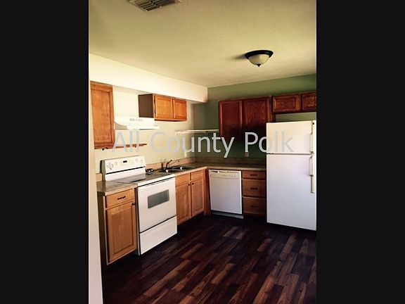 4th image of 1026 Lakewood Ct APT 1