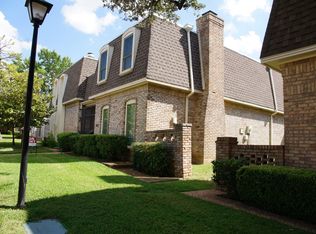 3018 Stonehenge Ln, Carrollton, TX 75006