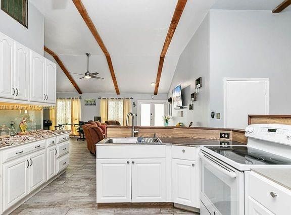 5th image of 7517 SW 4th Ct